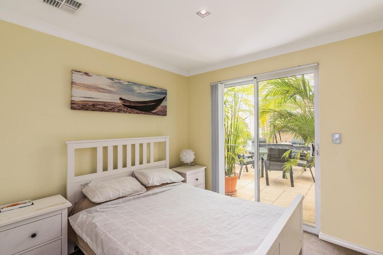 Ocean Keys Cottage - Free Wifi Mindarie Kültér fotó